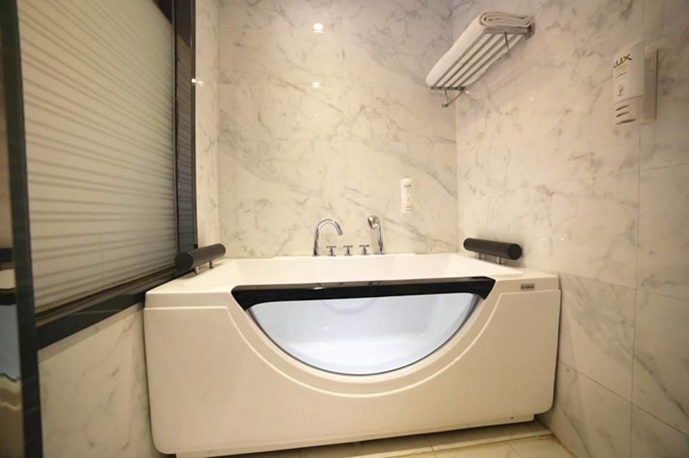 Days Inn Hotspring شيامن المظهر الخارجي الصورة